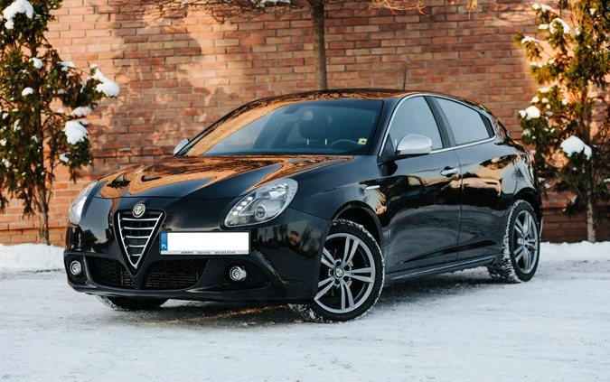 Alfa Romeo Giulietta cena 45900 przebieg: 99800, rok produkcji 2014 z Białystok małe 562